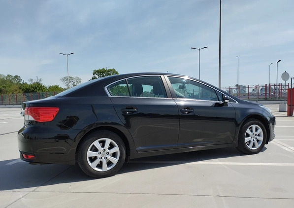 Toyota Avensis cena 43900 przebieg: 182650, rok produkcji 2014 z Legionowo małe 191